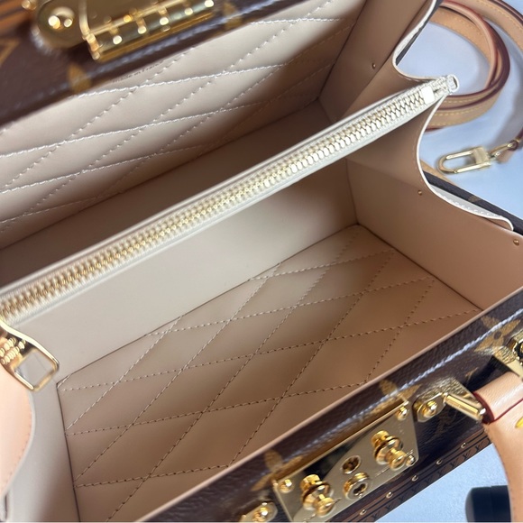Louis Vuitton Monogram Petite Valise - Picture 12 of 13